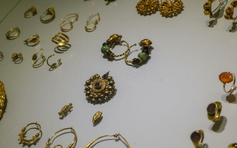 ancient jewellery design